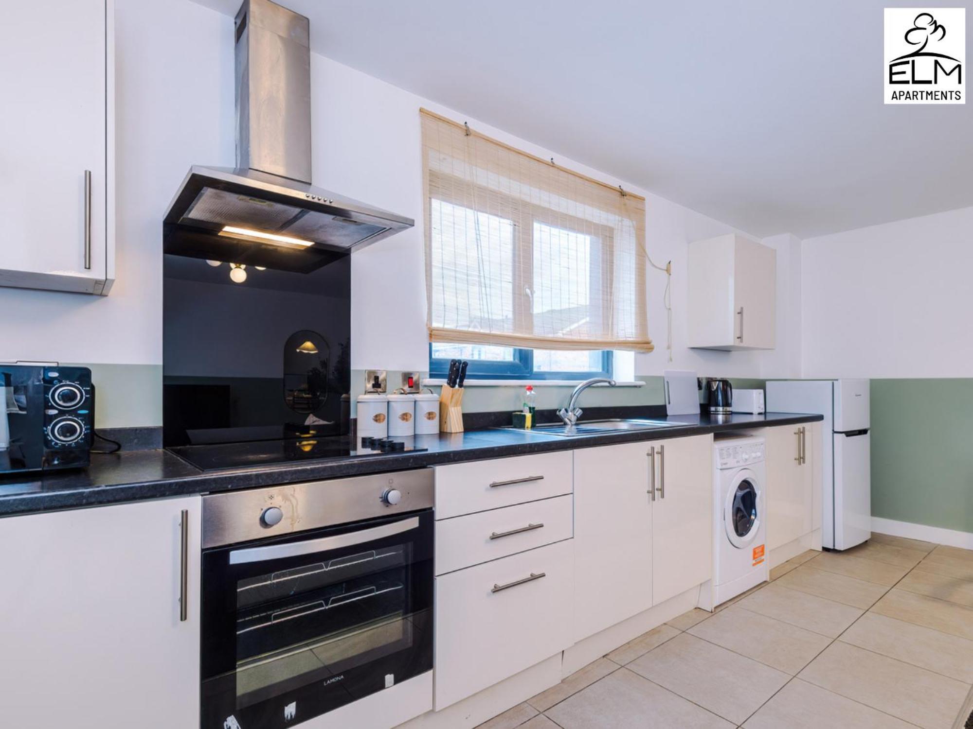 מנצ'סטר Elm Aparthotel , Collection Of Apartments Available Near Media City , Free Parking מראה חיצוני תמונה