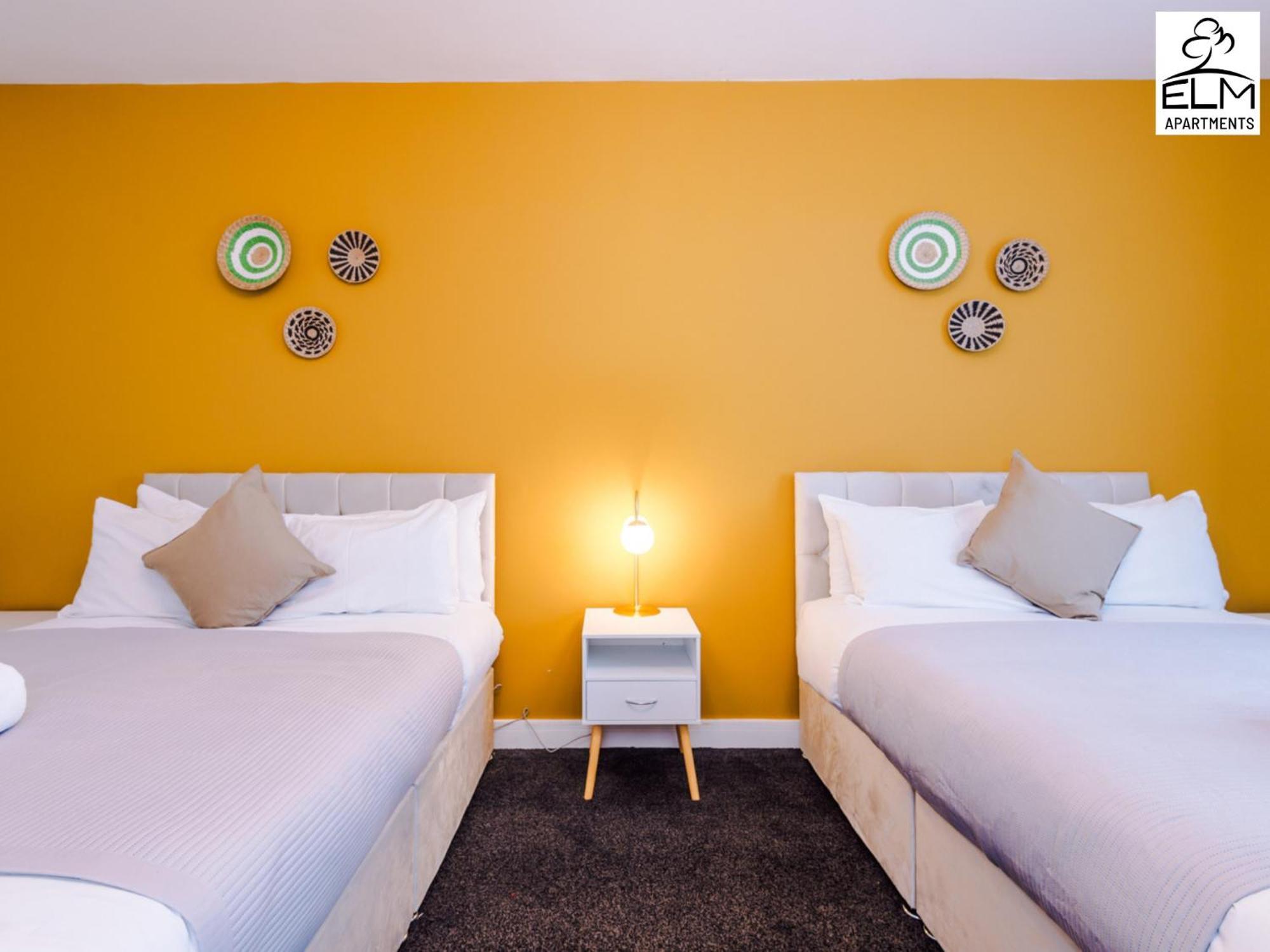 מנצ'סטר Elm Aparthotel , Collection Of Apartments Available Near Media City , Free Parking מראה חיצוני תמונה