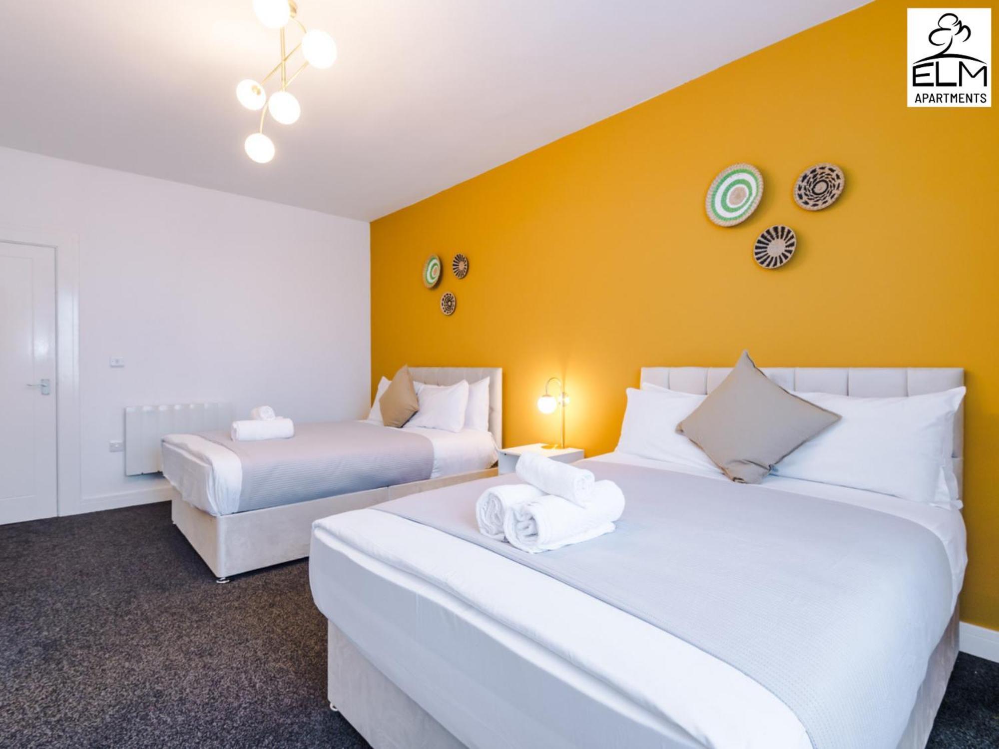 מנצ'סטר Elm Aparthotel , Collection Of Apartments Available Near Media City , Free Parking מראה חיצוני תמונה
