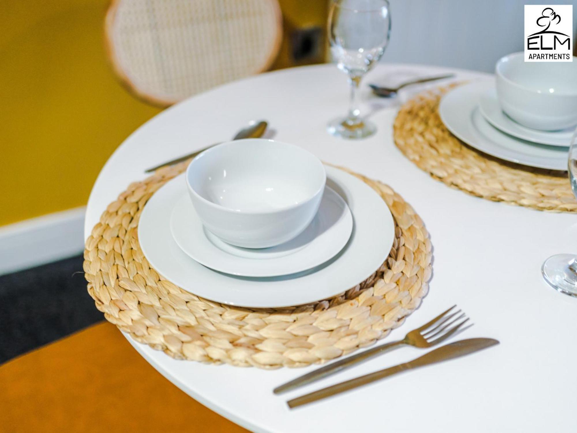 מנצ'סטר Elm Aparthotel , Collection Of Apartments Available Near Media City , Free Parking מראה חיצוני תמונה
