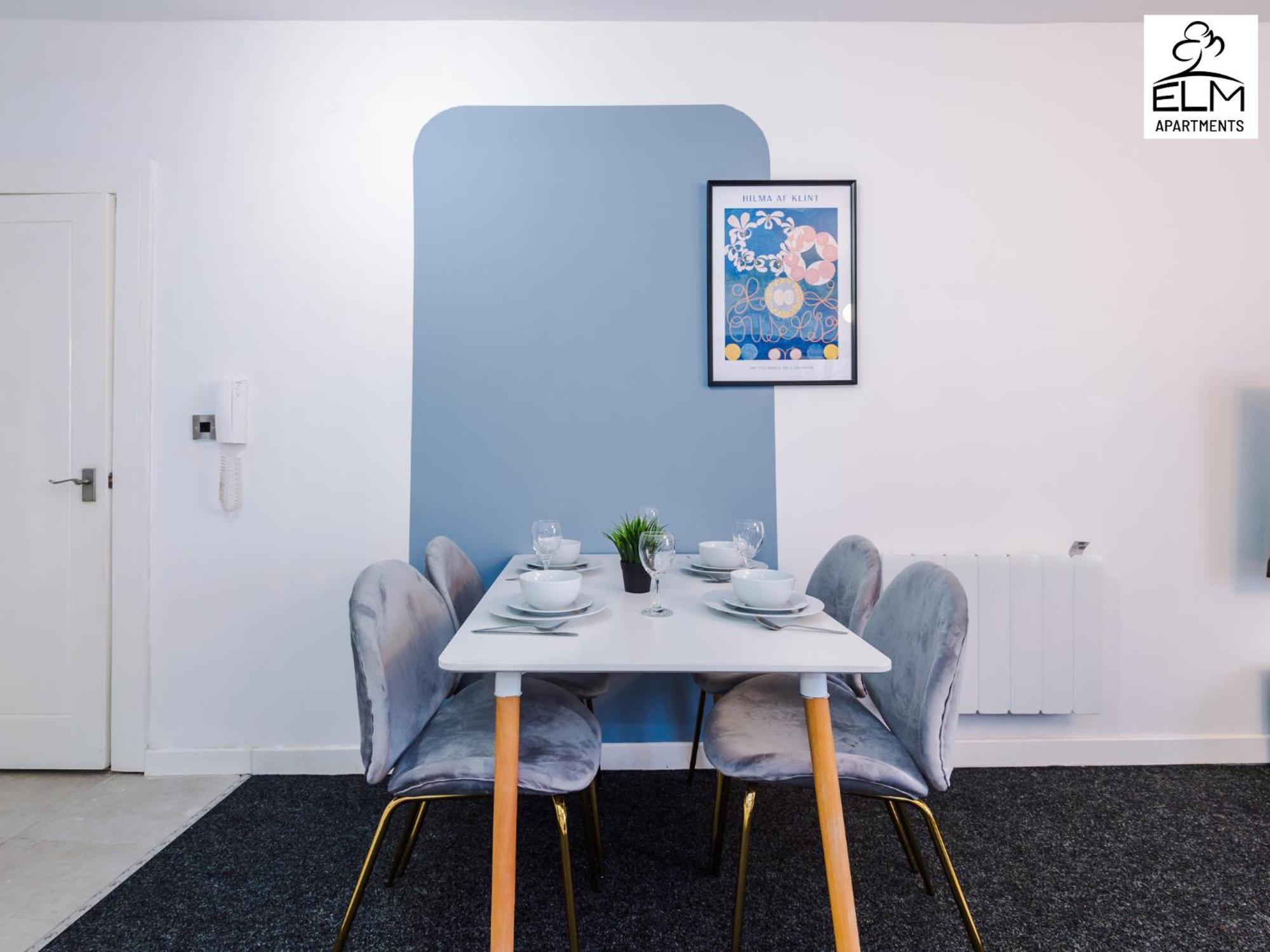 מנצ'סטר Elm Aparthotel , Collection Of Apartments Available Near Media City , Free Parking מראה חיצוני תמונה