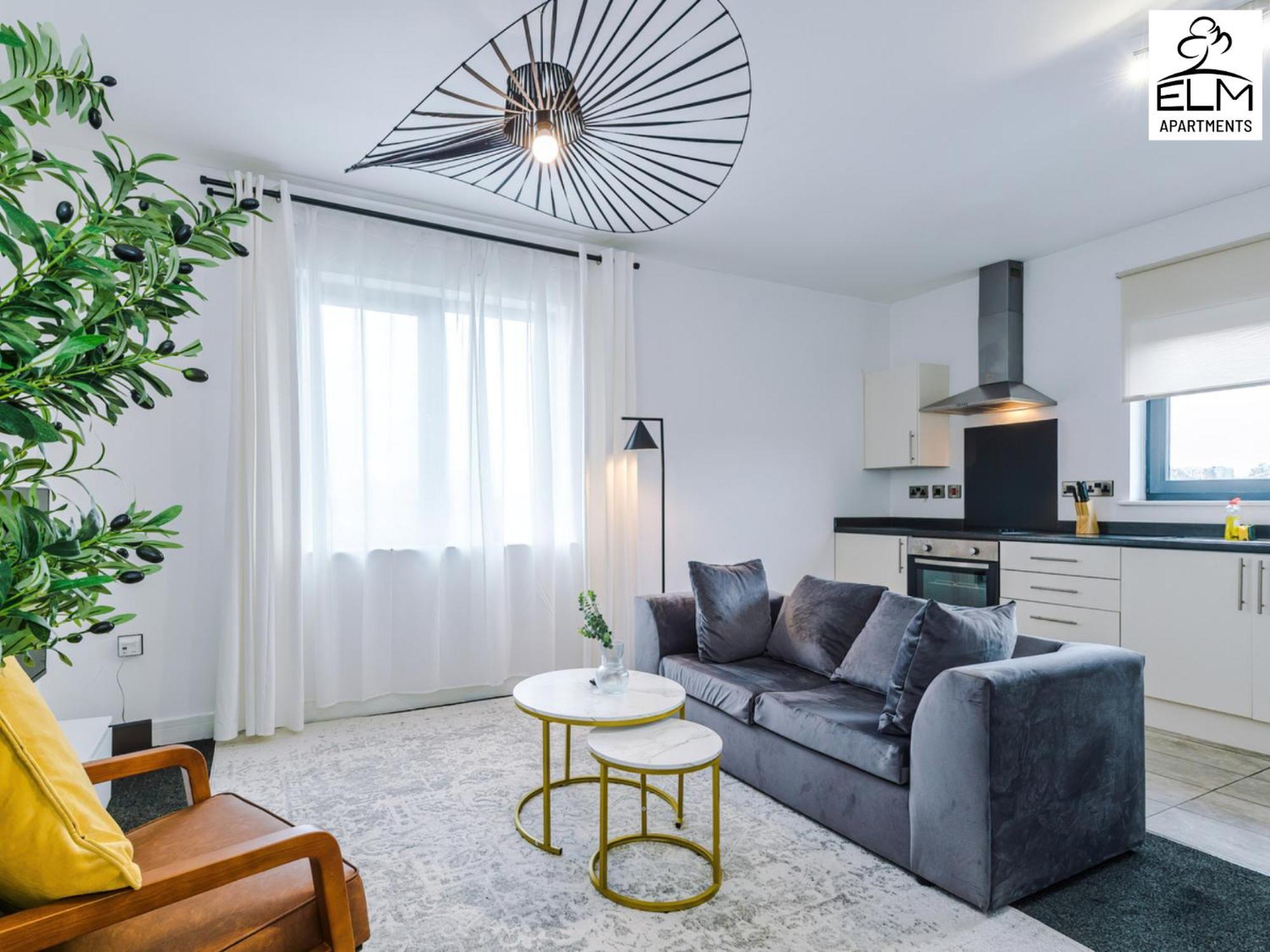 מנצ'סטר Elm Aparthotel , Collection Of Apartments Available Near Media City , Free Parking מראה חיצוני תמונה